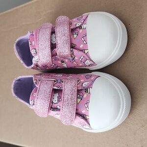 New hello kitty kid shoes